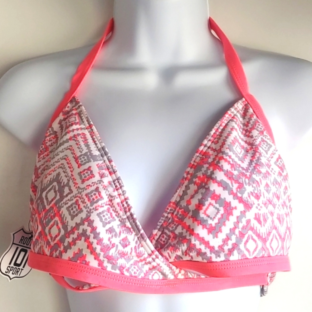 Route 101 Triangle Bikini Top Size L